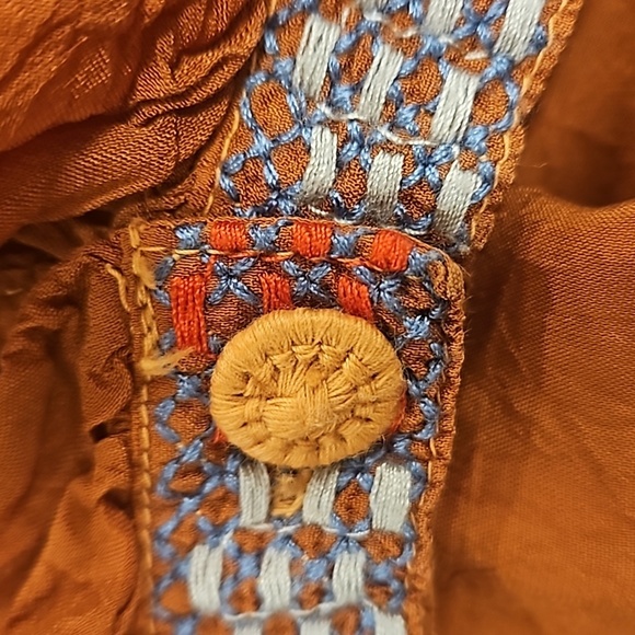 💕JOHNNY WAS💕 Dixie Floral Embroidered Tunic Top ~ Almond Light Medium - Picture 11 of 13